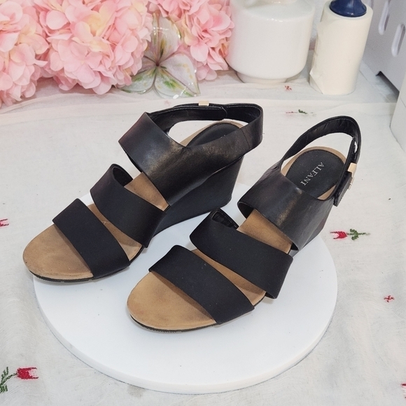 Alfani Wedge Heeled Open Toe Sandals Size 11M - Picture 2 of 11